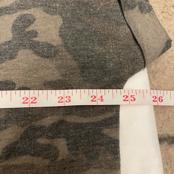 Misia Curvy size 1X tiger camo shirt - Picture 6 of 10